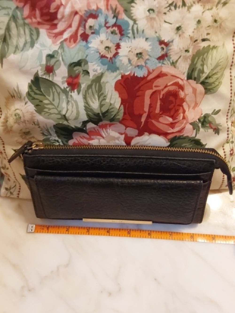 Calvin Klein Saffiano Leather Wallet, Snap Lock Side Pocket, 2010 Design - Picture 9 of 9